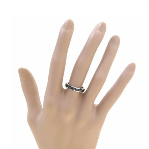 CHANEL Ultra Black Ceramic Ring size US5.5 EU51 18k White Gold 750 Auth - Picture 1 of 8